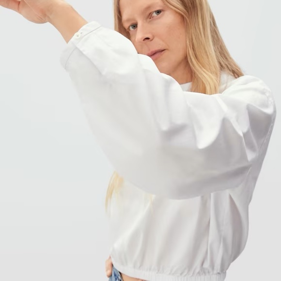 Everlane The Mockneck Bubble Top - Picture 2 of 7